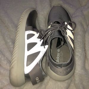 addias sliver tubular shoes